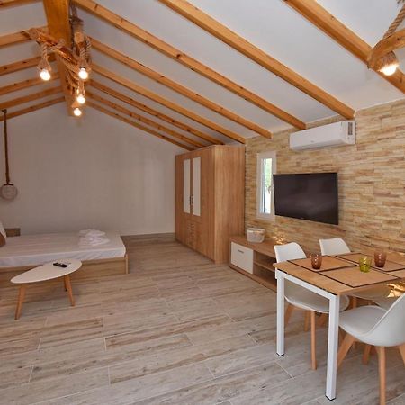 Villa Alex Sinarádes エクステリア 写真