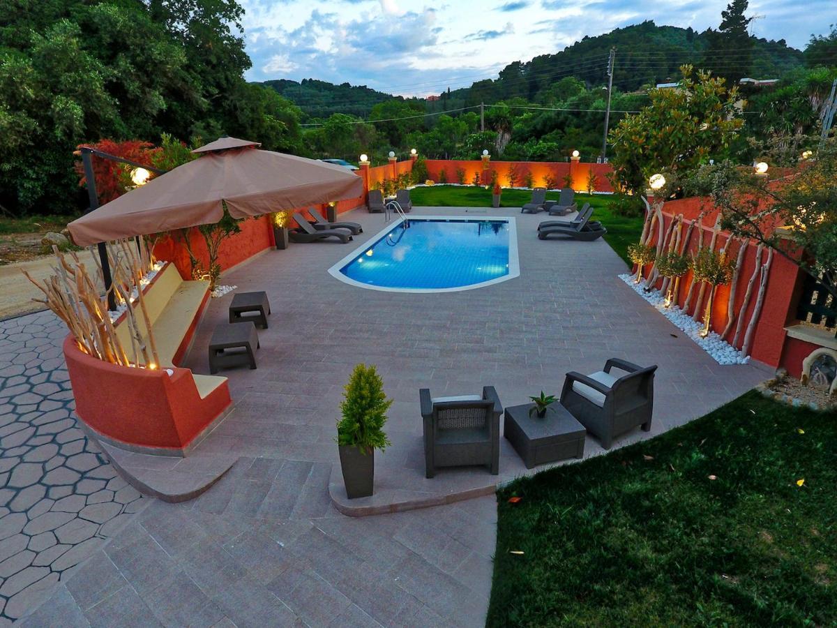 Villa Alex Sinarádes エクステリア 写真