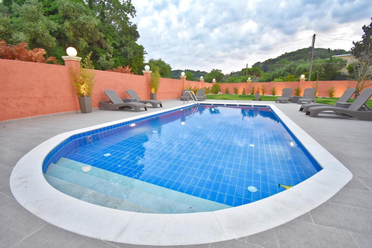 Villa Alex Sinarádes エクステリア 写真
