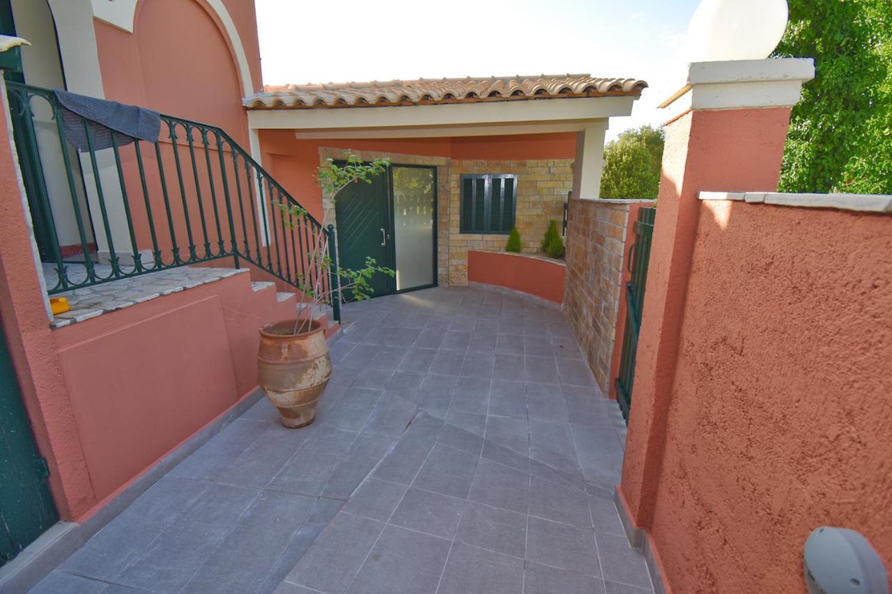 Villa Alex Sinarádes エクステリア 写真