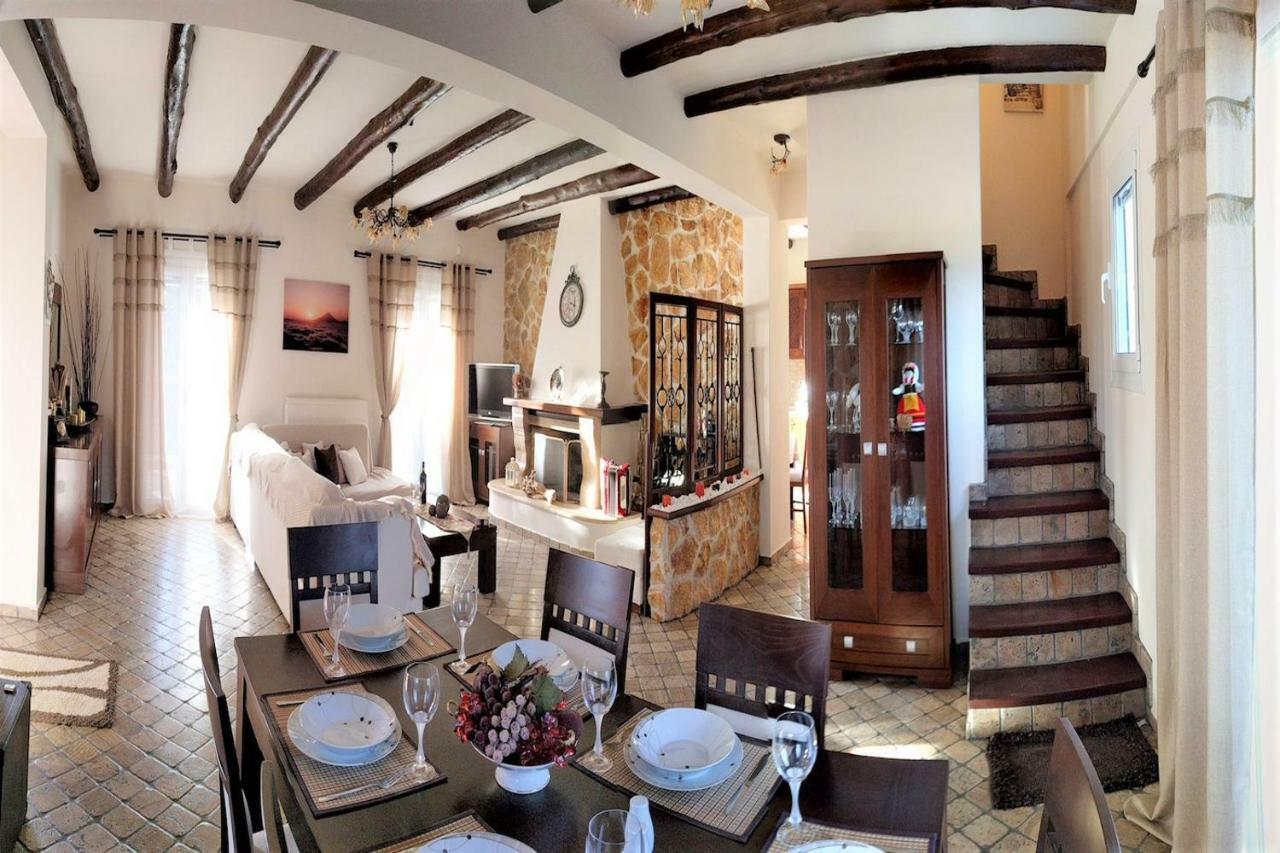 Villa Alex Sinarádes エクステリア 写真