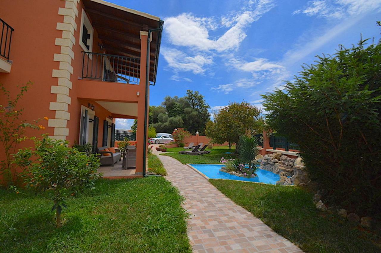 Villa Alex Sinarádes エクステリア 写真