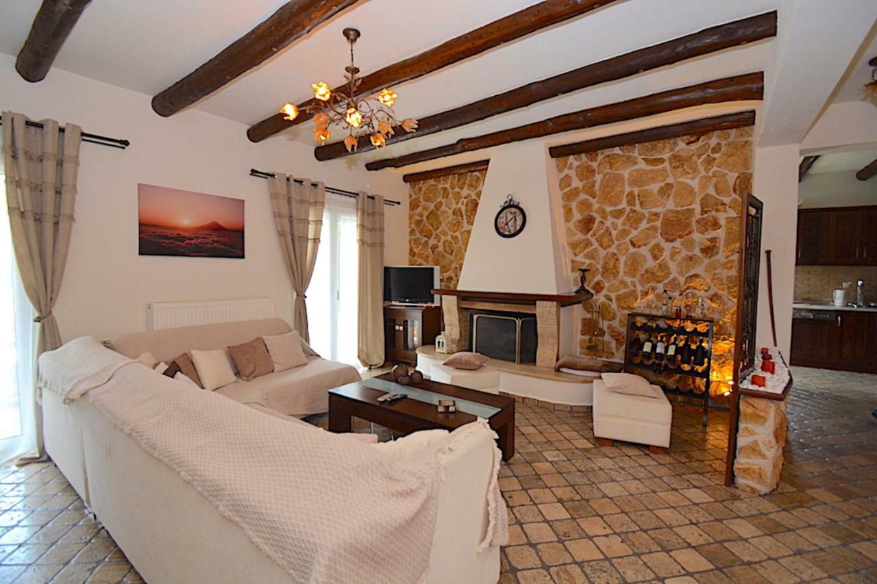 Villa Alex Sinarádes エクステリア 写真