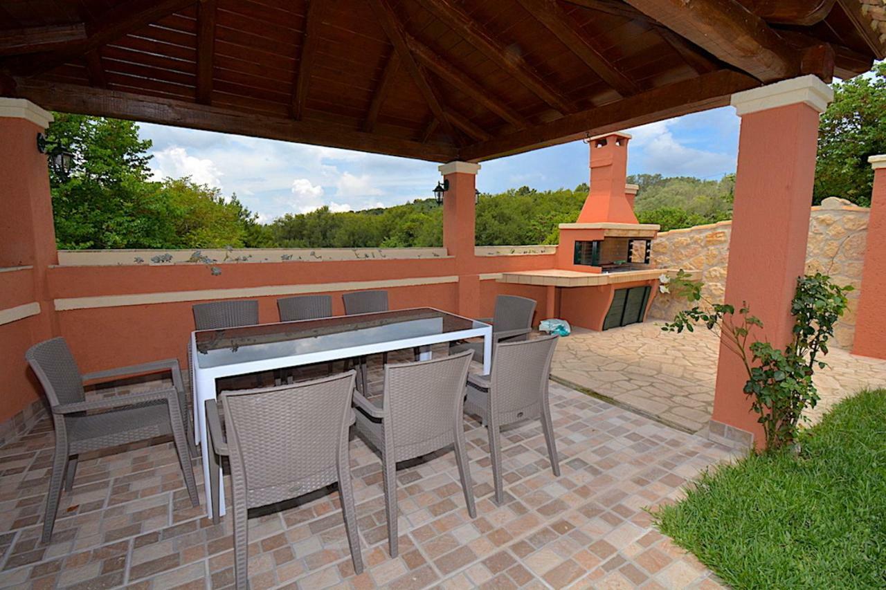 Villa Alex Sinarádes エクステリア 写真